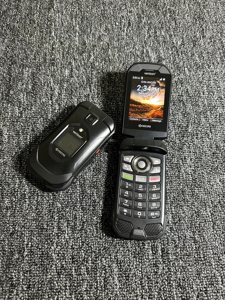 Kyocera DuraXV Extreme E4810 4G LTE Verizon Unlocked RUGGED Camera Flip Phone