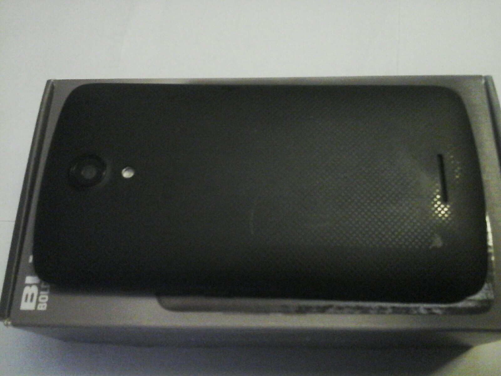 BLU Studio X8 HD, black 5.0 HD DISPLAY,5mp selfle camera, v4.4 Kitkat,pro owned.