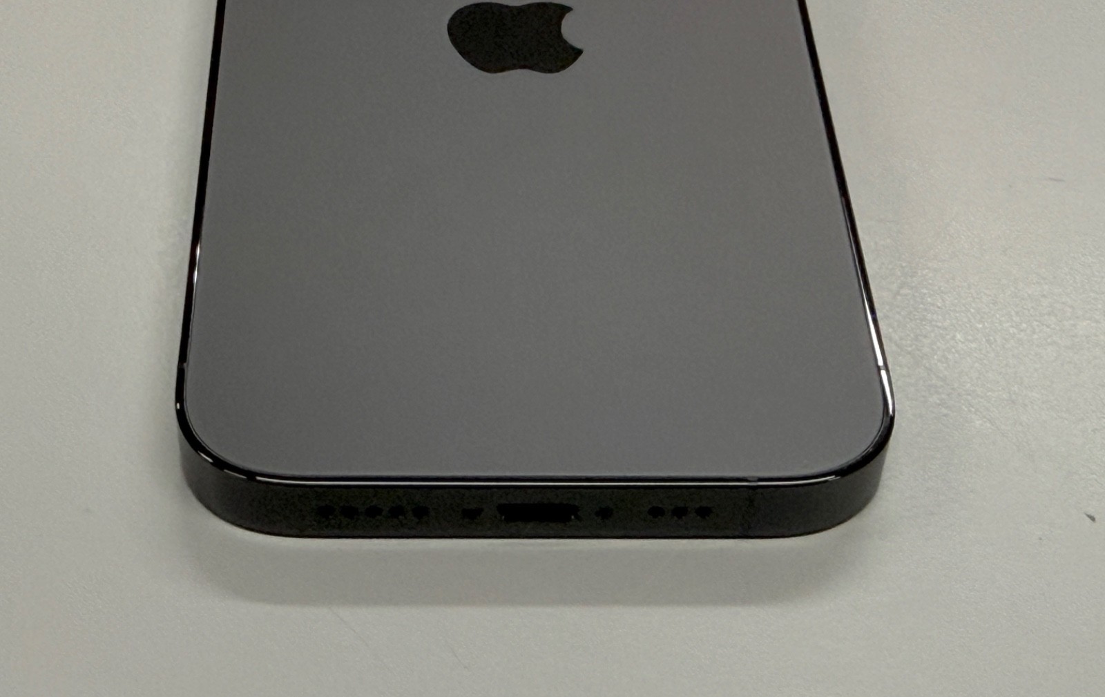 Apple iPhone 14 Pro – 256 GB – Space Gray (Unlocked) T-Mobile, AT&T, Verizon