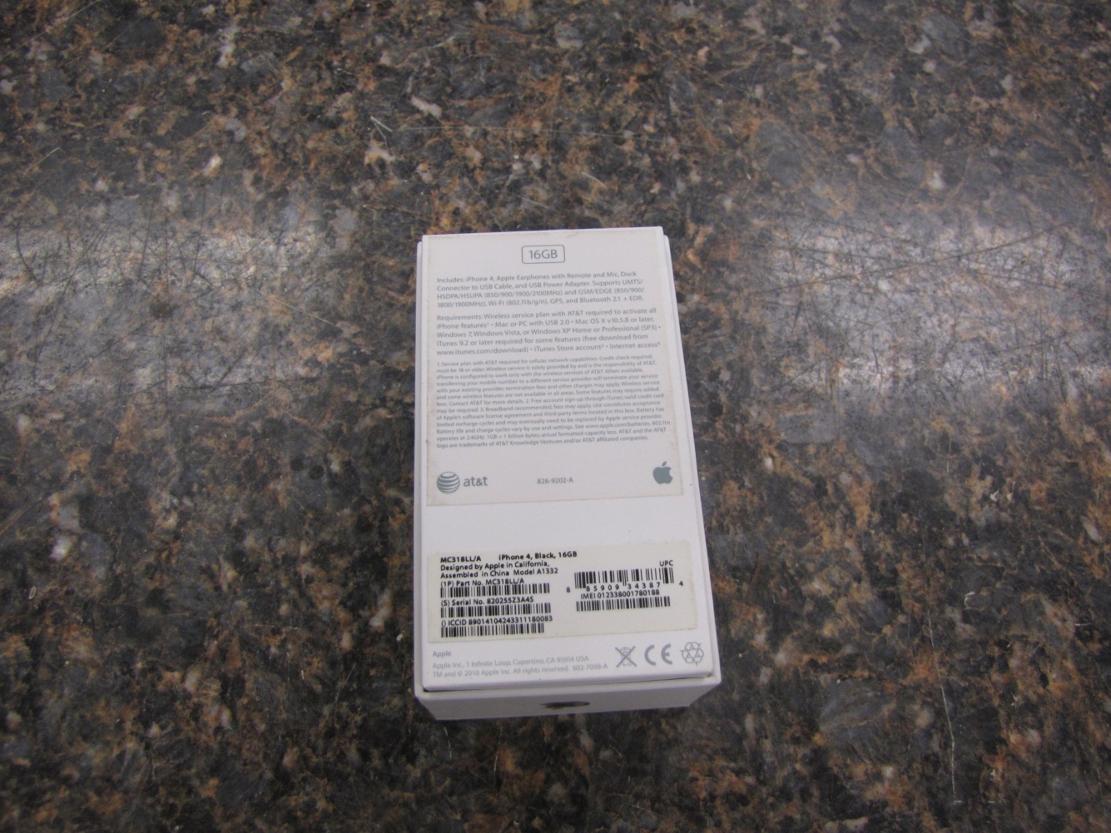 Apple iPhone 4 16GB Black Model A1332 in Original Box