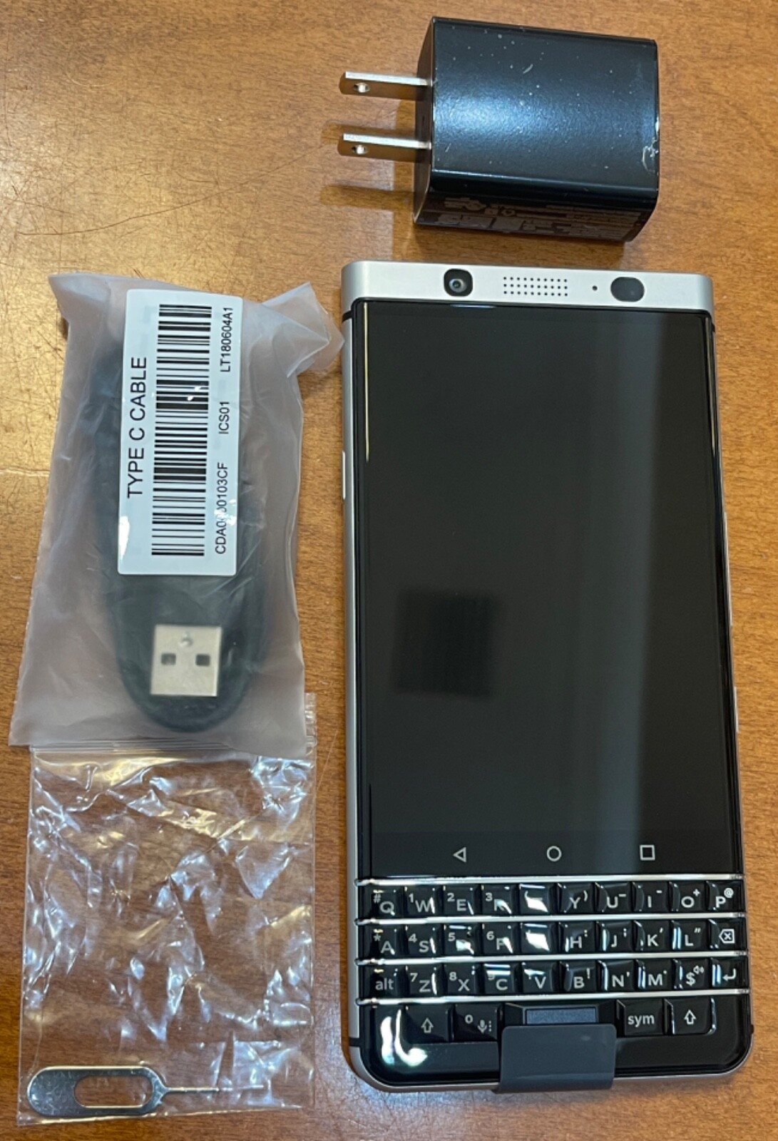 BlackBerry KEYone – 32GB – BBB100-3 – Unlocked 4G – Brand New (PRD-63118-003)