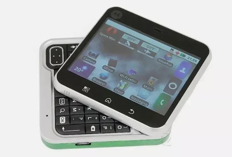 Smartphone Motorola Flipout MB511 3MP Camera 3G QWERTY Mobile Phone