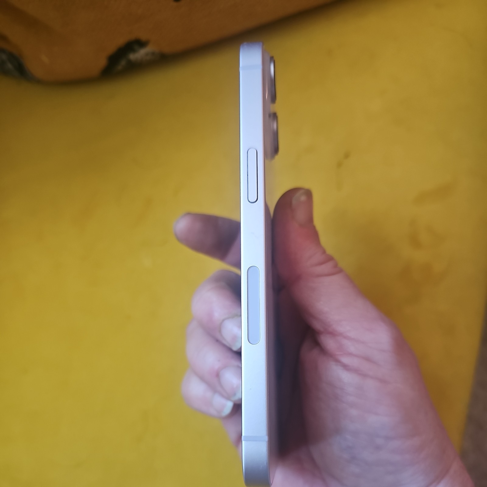 Apple iPhone 14 128GB Factory Unlocked AT&T T-Mobile Verizon Very Good Condition