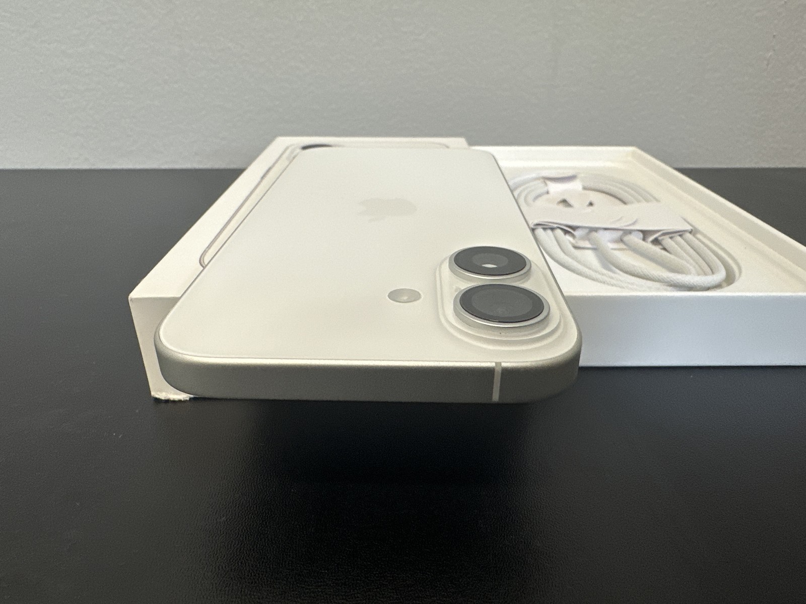 Apple iPhone 16 Plus 128GB White Unlocked Excellent (90% Battery) Original Box
