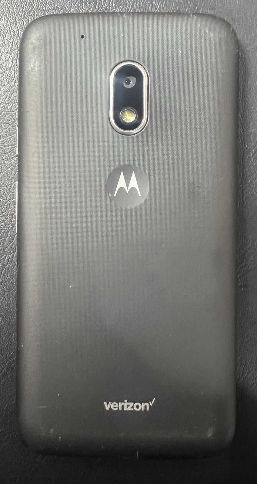 Motorola XT1609 Verizon Black Android Bluetooth Wi-Fi MicroSD Smartphone