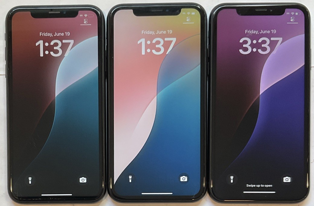 LOT OF THREE TESTED USED GSM UNLOCKED iPhone XR, 64GB A1984 MT3K2LL/A