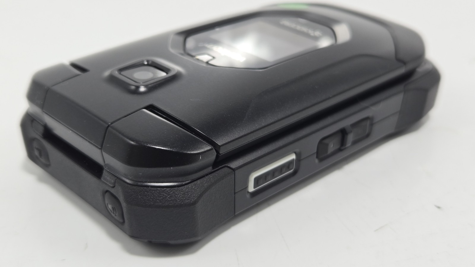 Kyocera Extreme E4810 Rugged Flip Phone Verizon 16GB