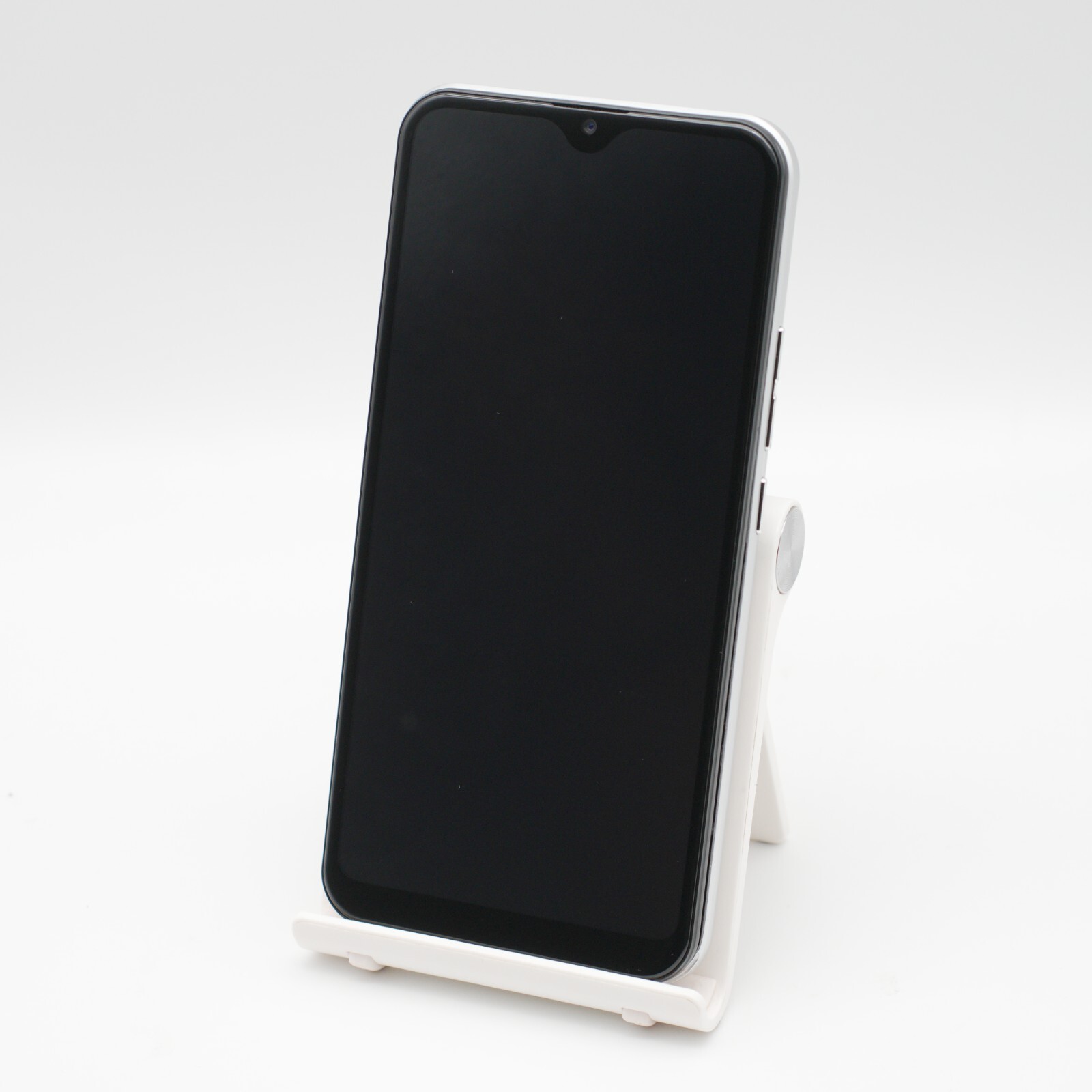 MaxWest Astro 63R 32GB (Unlocked) – READ DESC