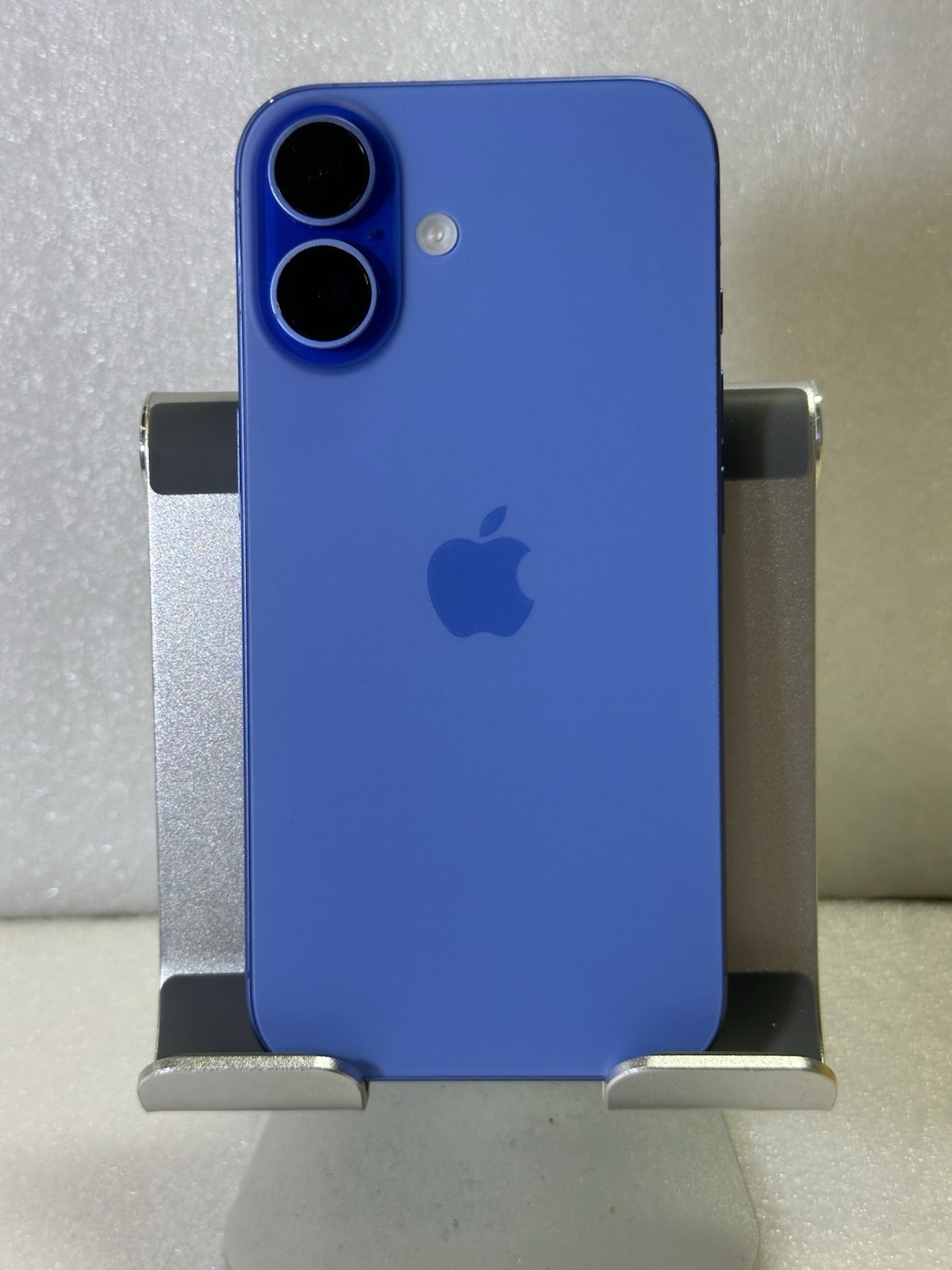 Apple iPhone 16 – 128 GB – Ultramarine (Flex) #I2.47