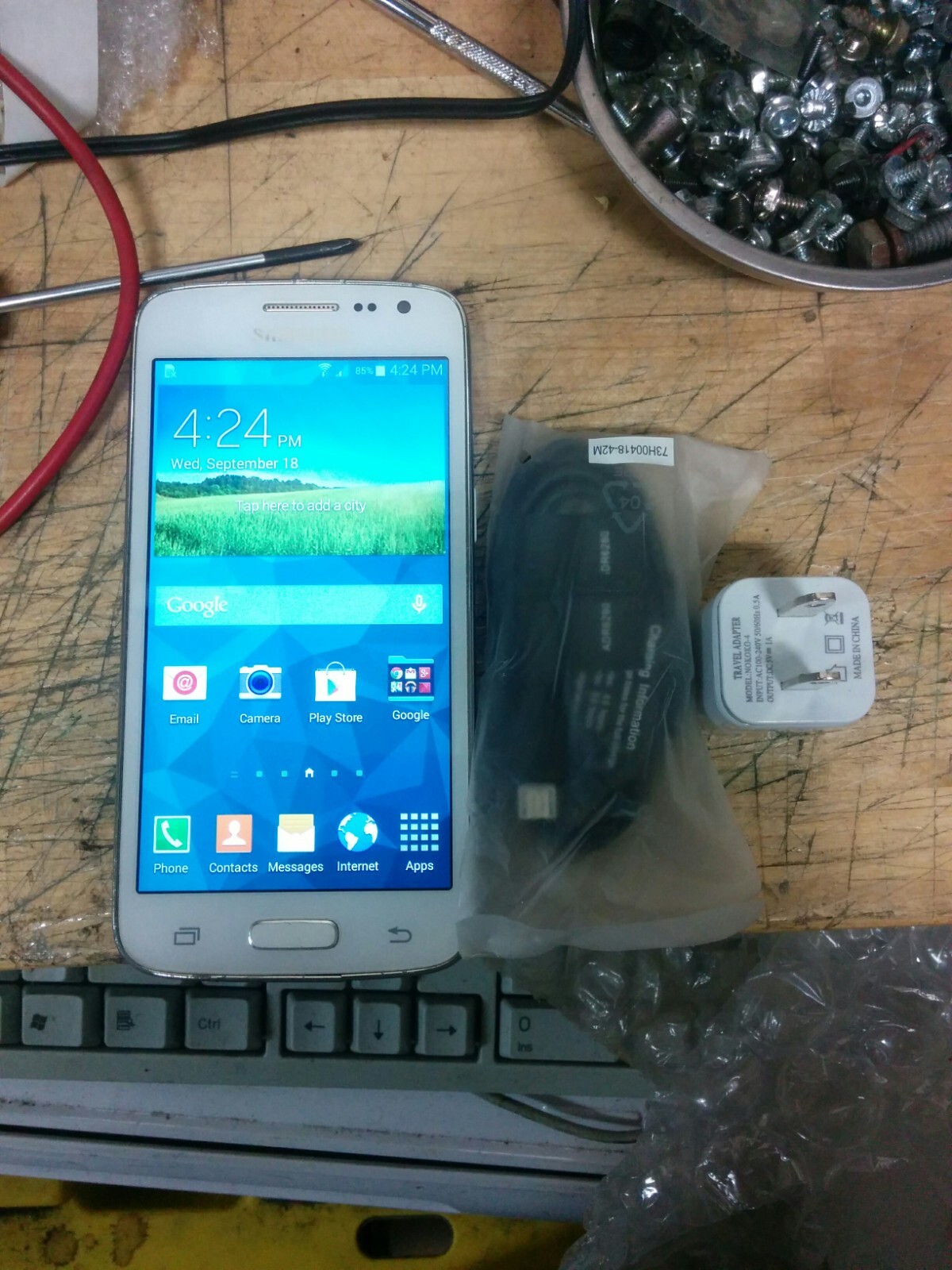 Samsung Galaxy Core LTE – 16 GB 4.4.2 SM-G386W – White (Unlocked)
