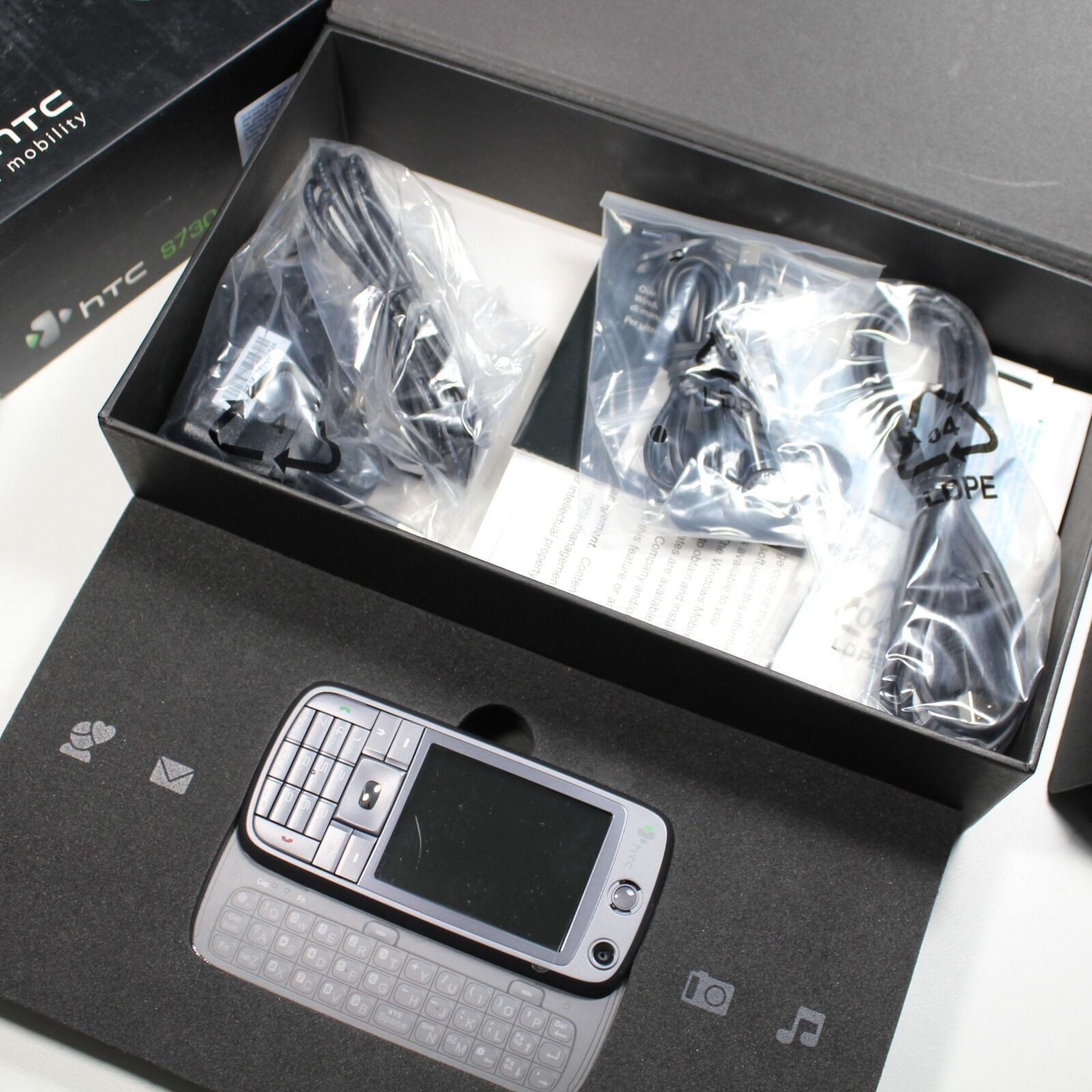 Rare Vintage HTC PRO S730 Phone Gray In Box 2007 Windows Italian International