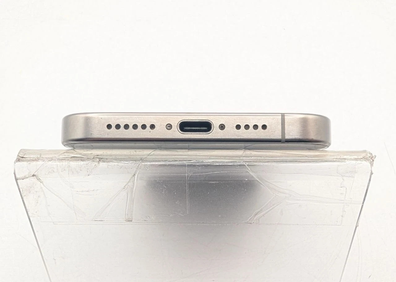 Apple iPhone 15 Pro Max Natural Titanium – FOR PARTS ONLY
