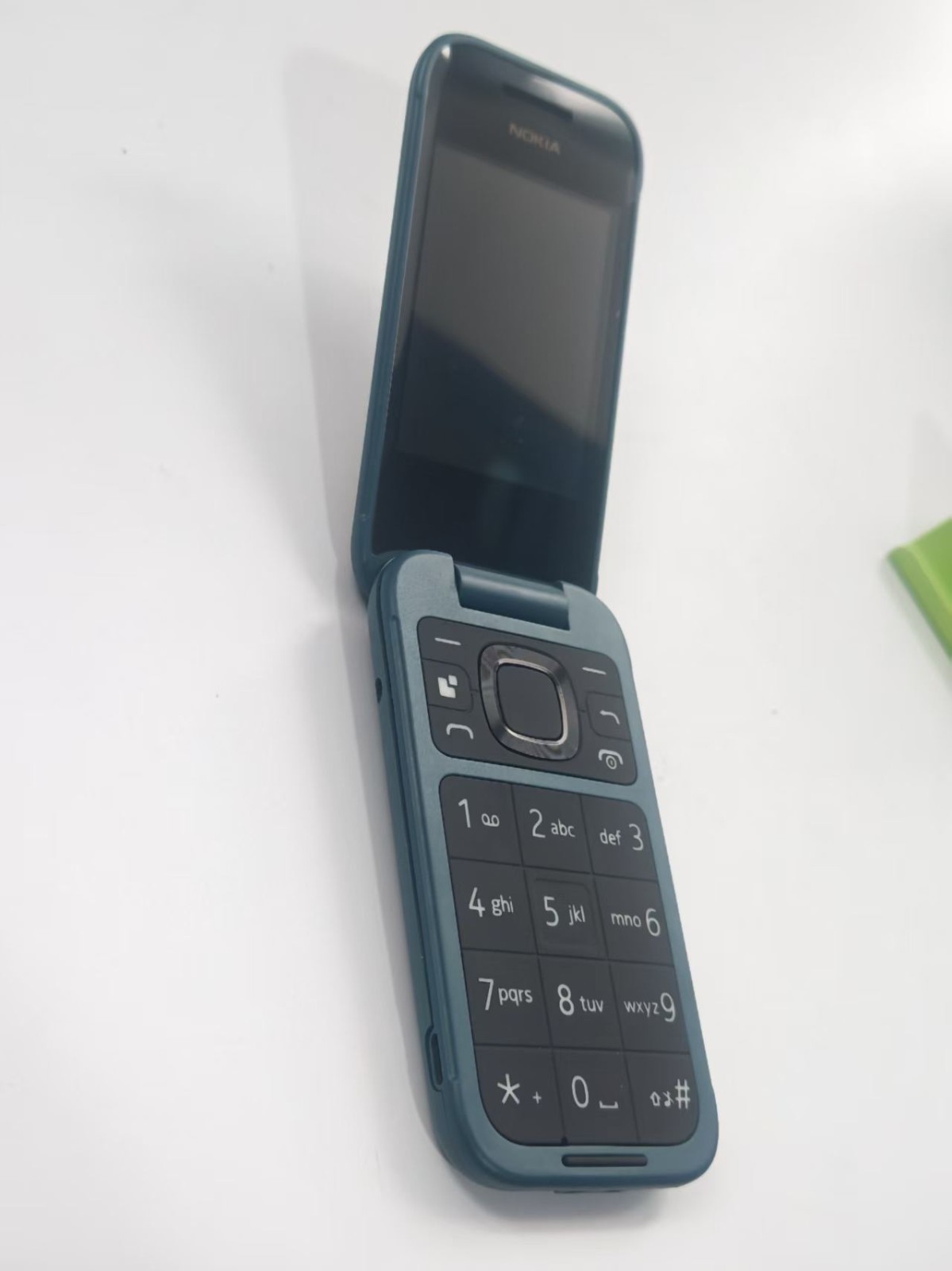 Nokia 2660 Flip 4G Dual-SIM Unlocked Flip Blue Mobile Phone New