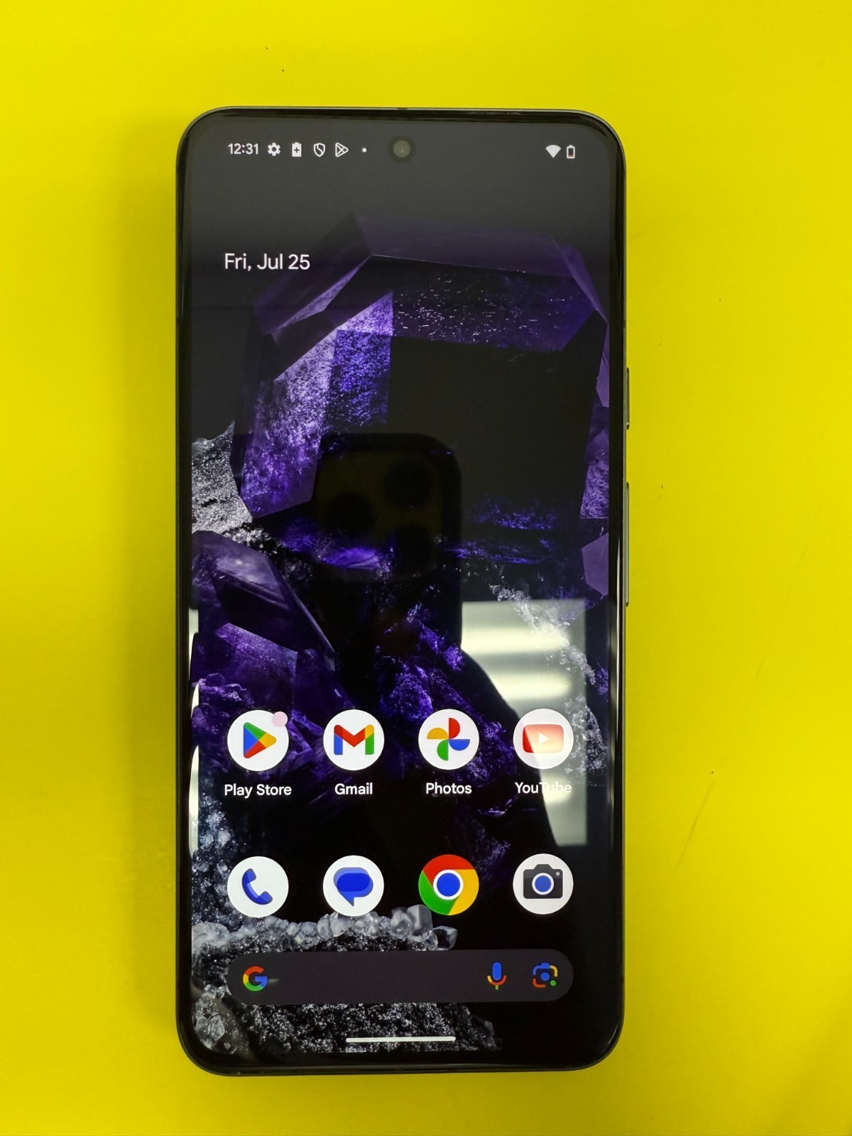 Google Pixel 8 – 128GB – Obsidian Black (Unlocked) Cracked Back