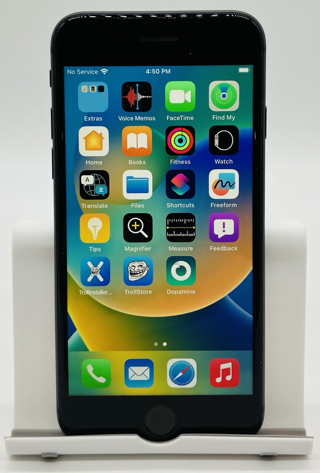 Apple iPhone 8 Unlocked 64GB 84%BH Jailbroken Dopamine + Trollstore