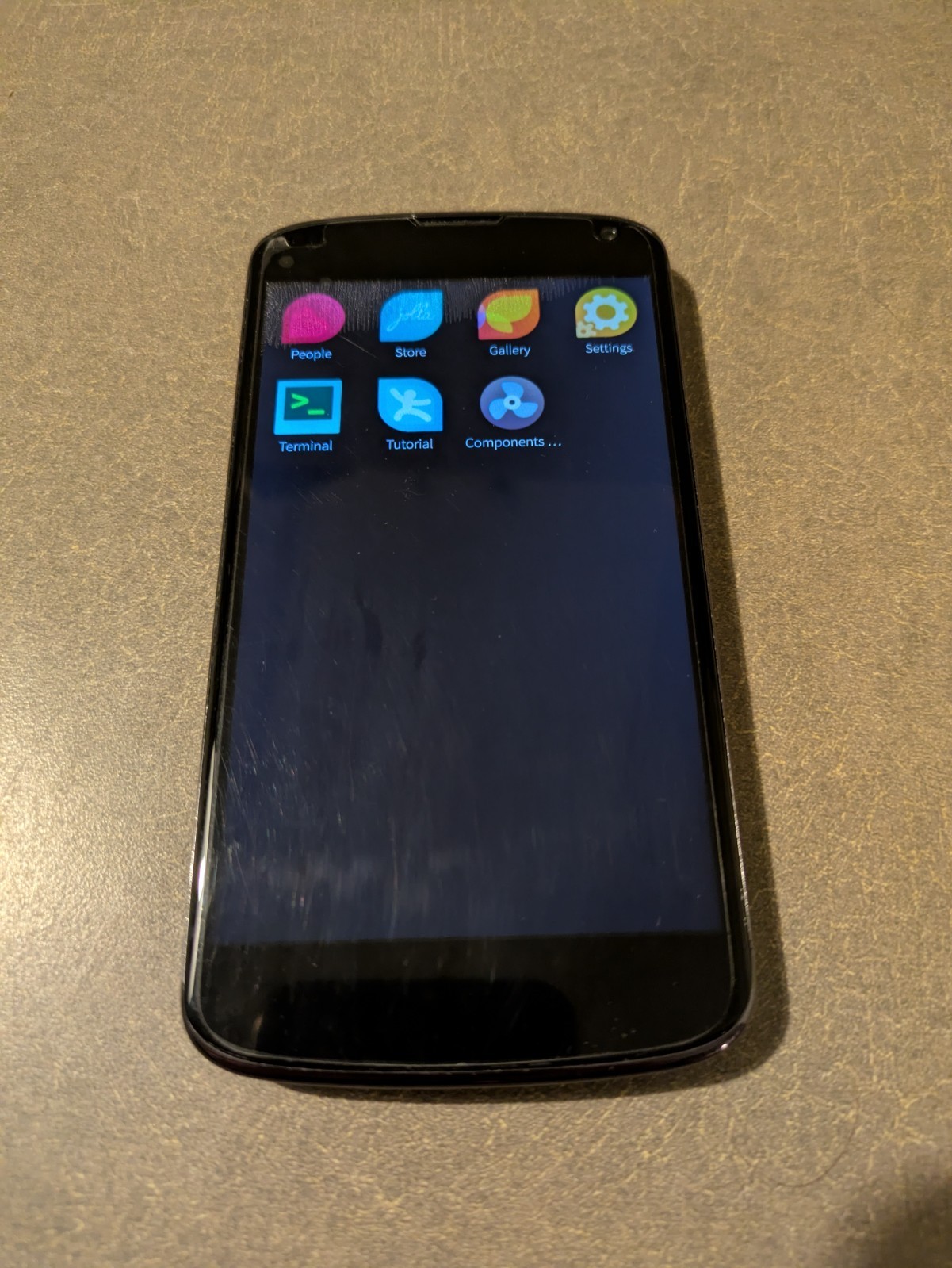 LG Nexus 4 E960 16G w/ Sailfish OS “Tahkalampi” Original box, screen blemish