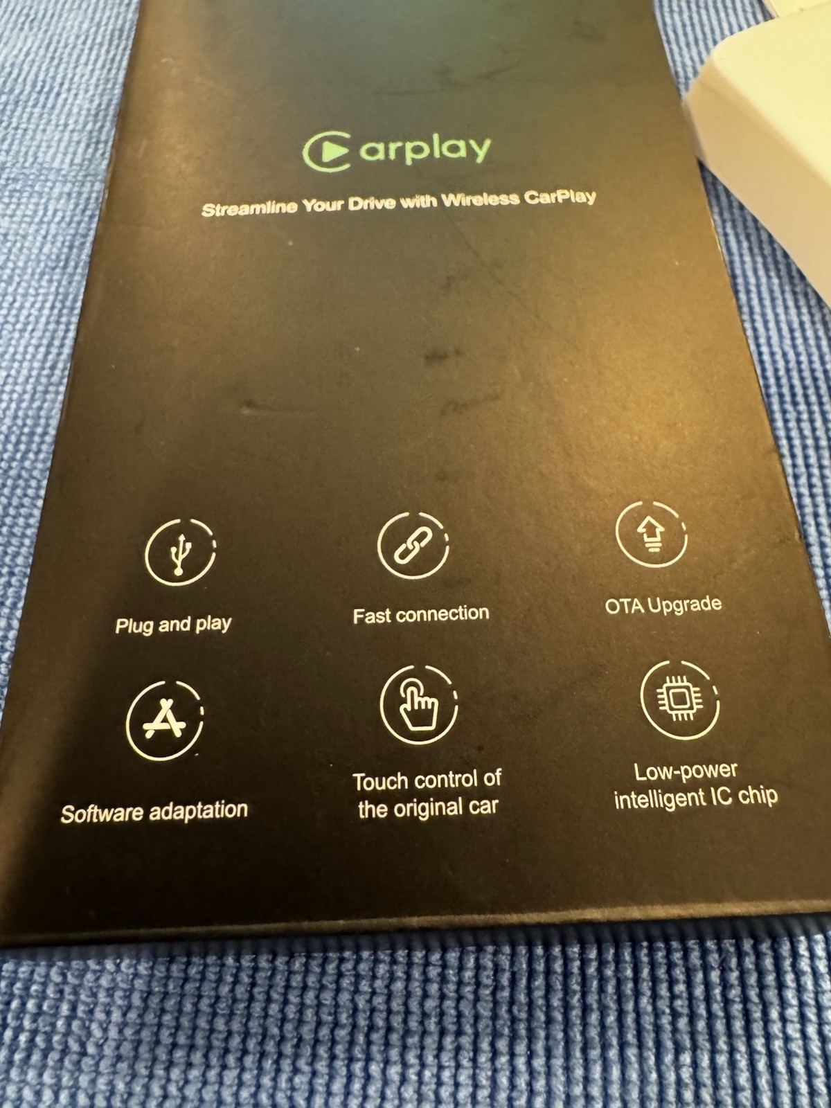 CarPlay Wireless CarPlay Unit