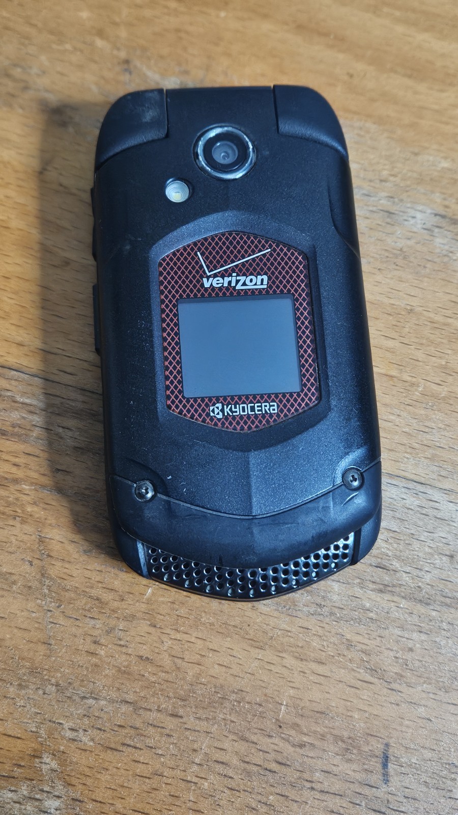 Kyocera DuraXV+ E4520 PTT, Black & Red 4GB Flip Cellular Phone 3G