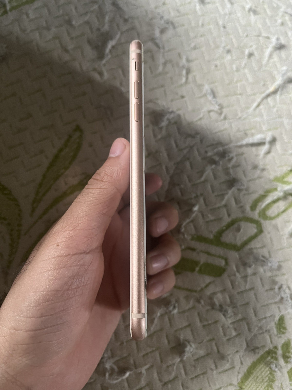 Apple iPhone 8 Plus Gold 12 MP Camera Bluetooth Wi-Fi / For Parts