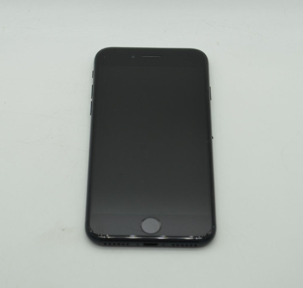 Apple iPhone SE 3rd Gen (2022) – 64 GB – Midnight (Unlocked) Smartphone