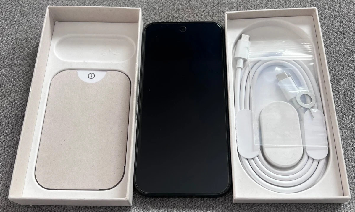 Google Pixel 10 – 128GB – Obsidian (Factory Unlocked) – Open Box NEW