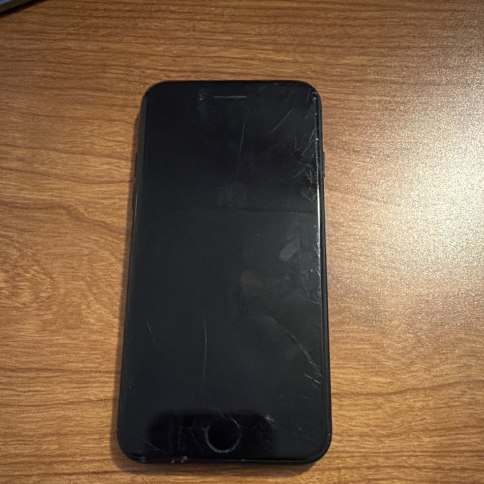 Apple iPhone SE (2020) Black 12MP 4.7in iOS Bluetooth Wi-Fi Smartphone