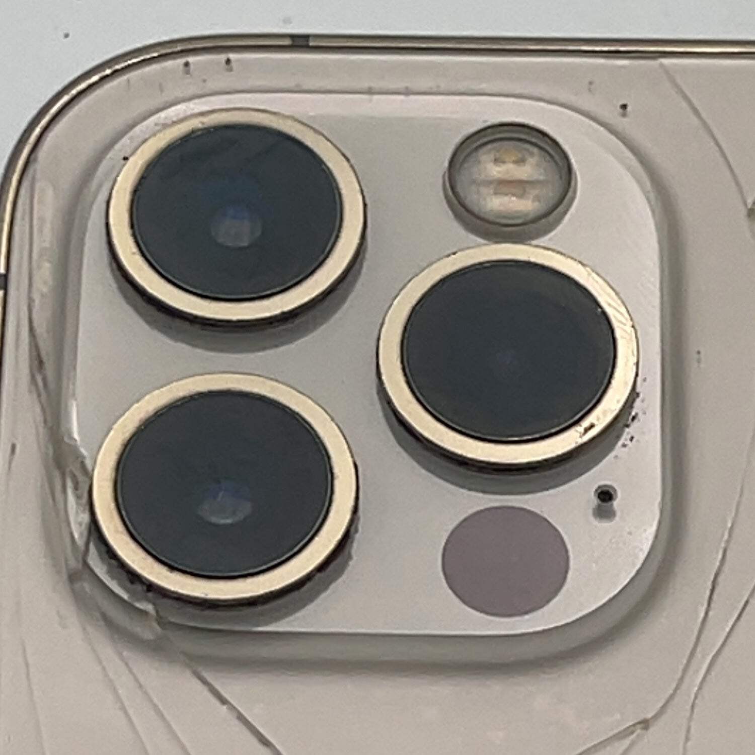 Broken T-Mobile Apple iPhone 12 Pro 128GB 26.5 MGK33LL/A Shattered Back