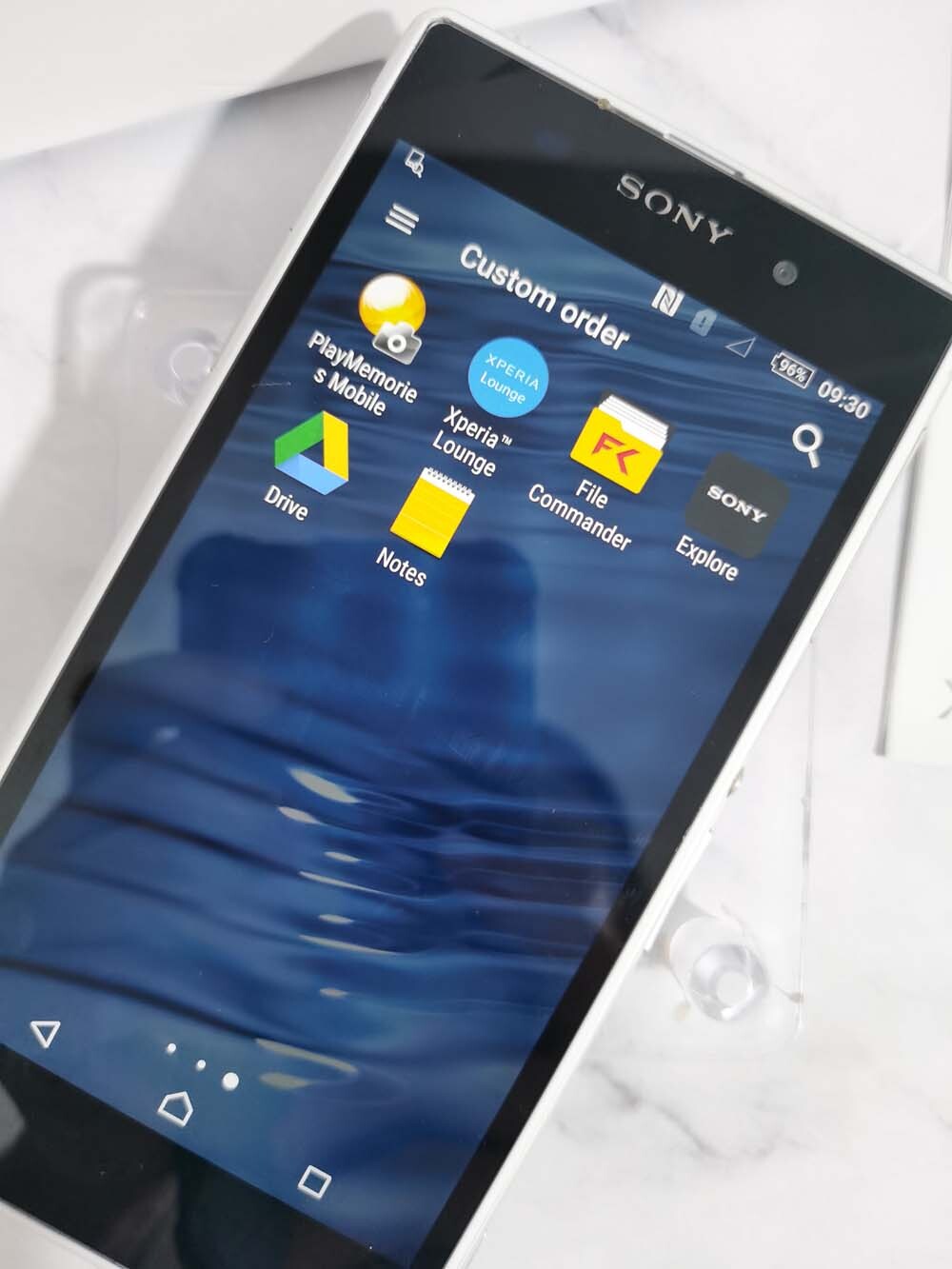 Sony Xperia Z1 C6902 Android 16GB microSDXC Unlocked Smartphone fully working