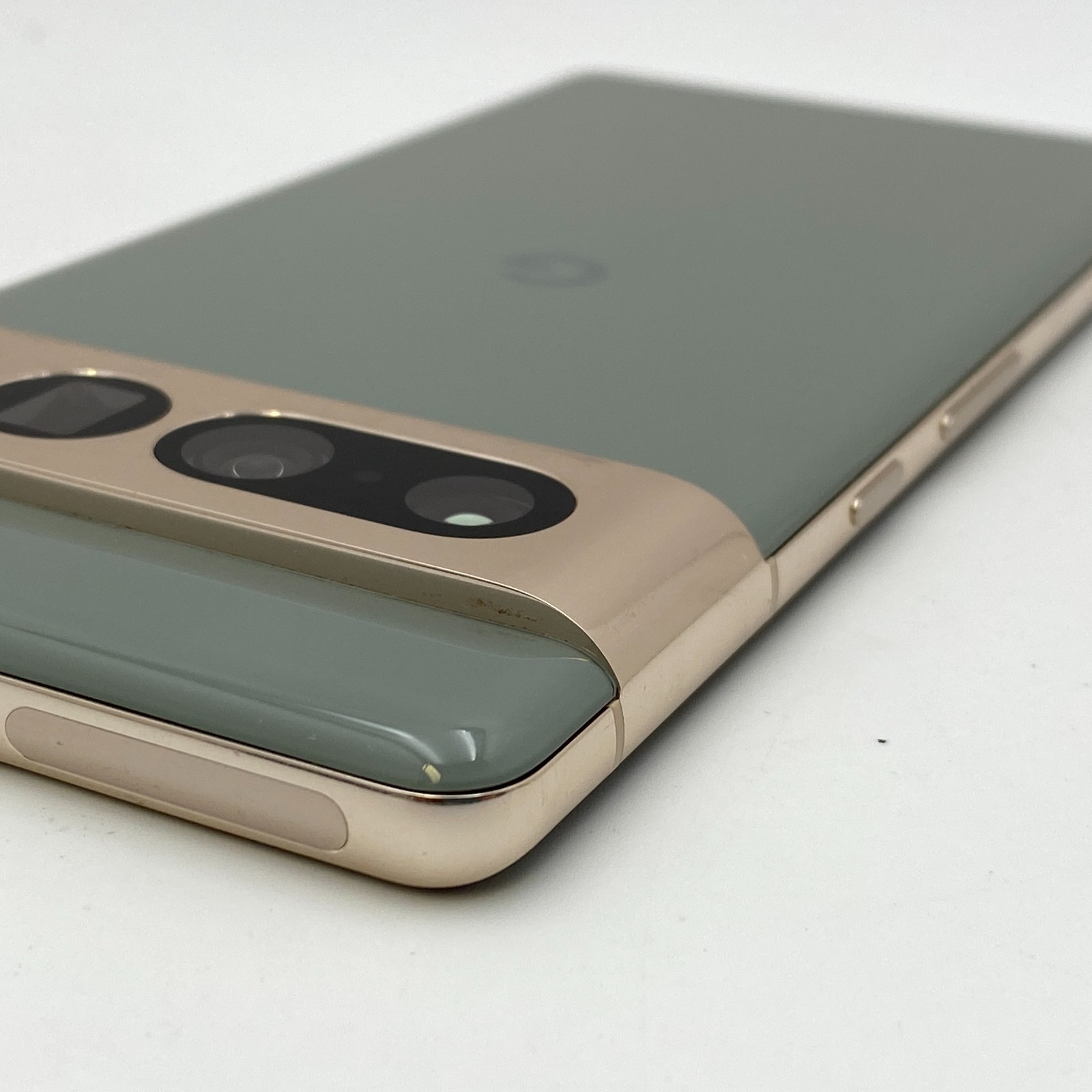 Google Pixel 7 Pro – 128GB – Hazel (Unlocked) – Very Good Condition