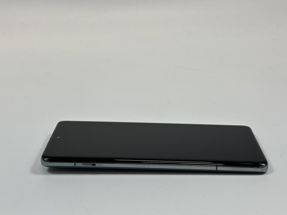 OnePlus 12 512GB (Unlocked) CPH2583 Flowy Emerald – Fair