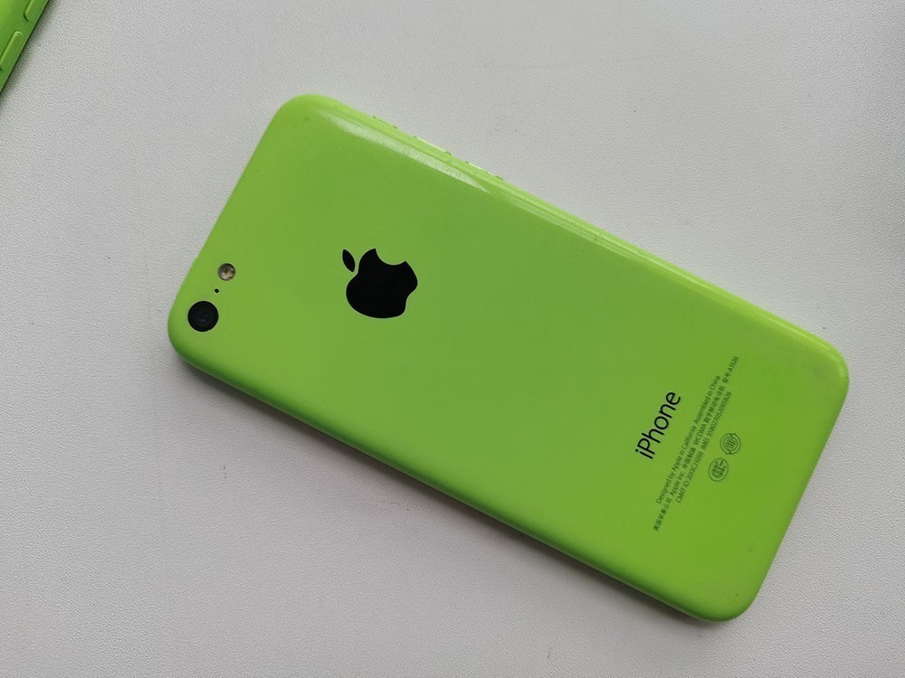 Apple iPhone 5c – 8 GB / 16 GB / 32GB – Green (Unlocked) 90% NE W CJ