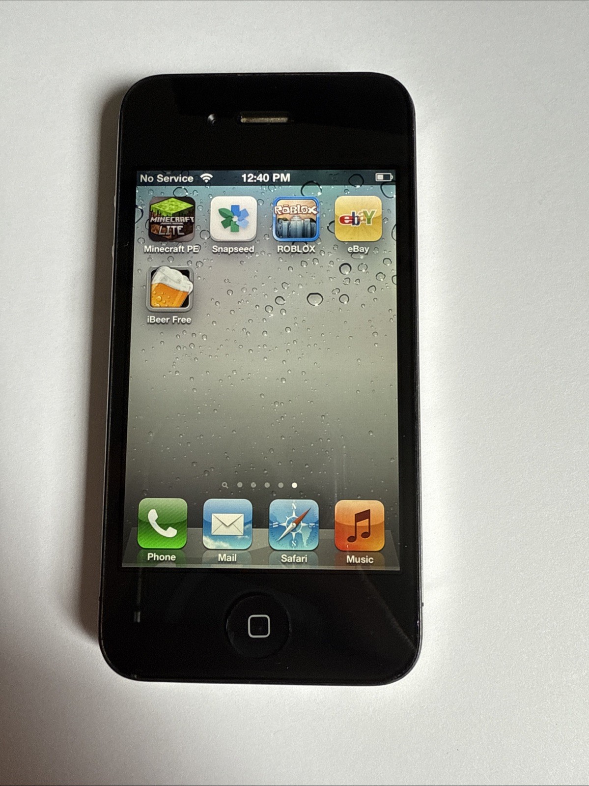 iPhone 4s – 16GB – Black (Unlocked) 40+ Games & Apps – iOS 6.1.3 – 80% BH Read