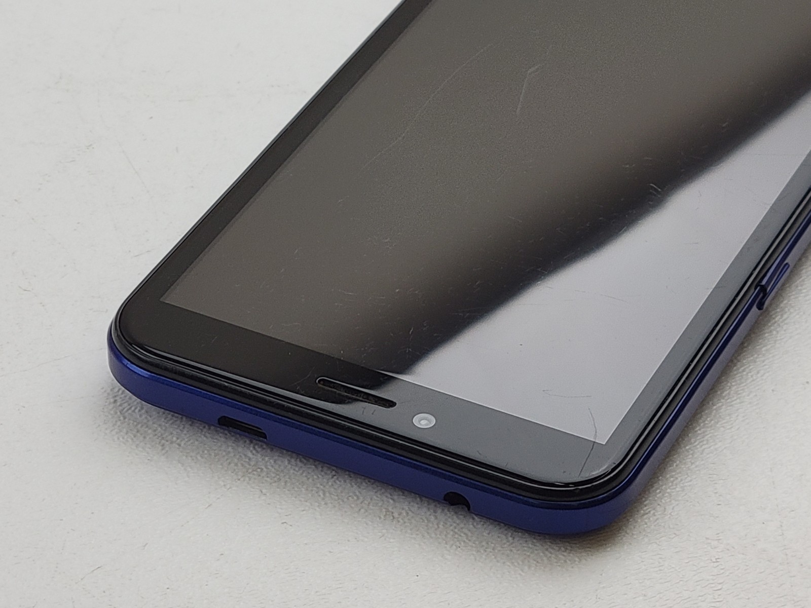 SKY Devices Elite 6Max – 32GB – Blue (GSM Unlocked) Dual SIM Smartphone – H6807