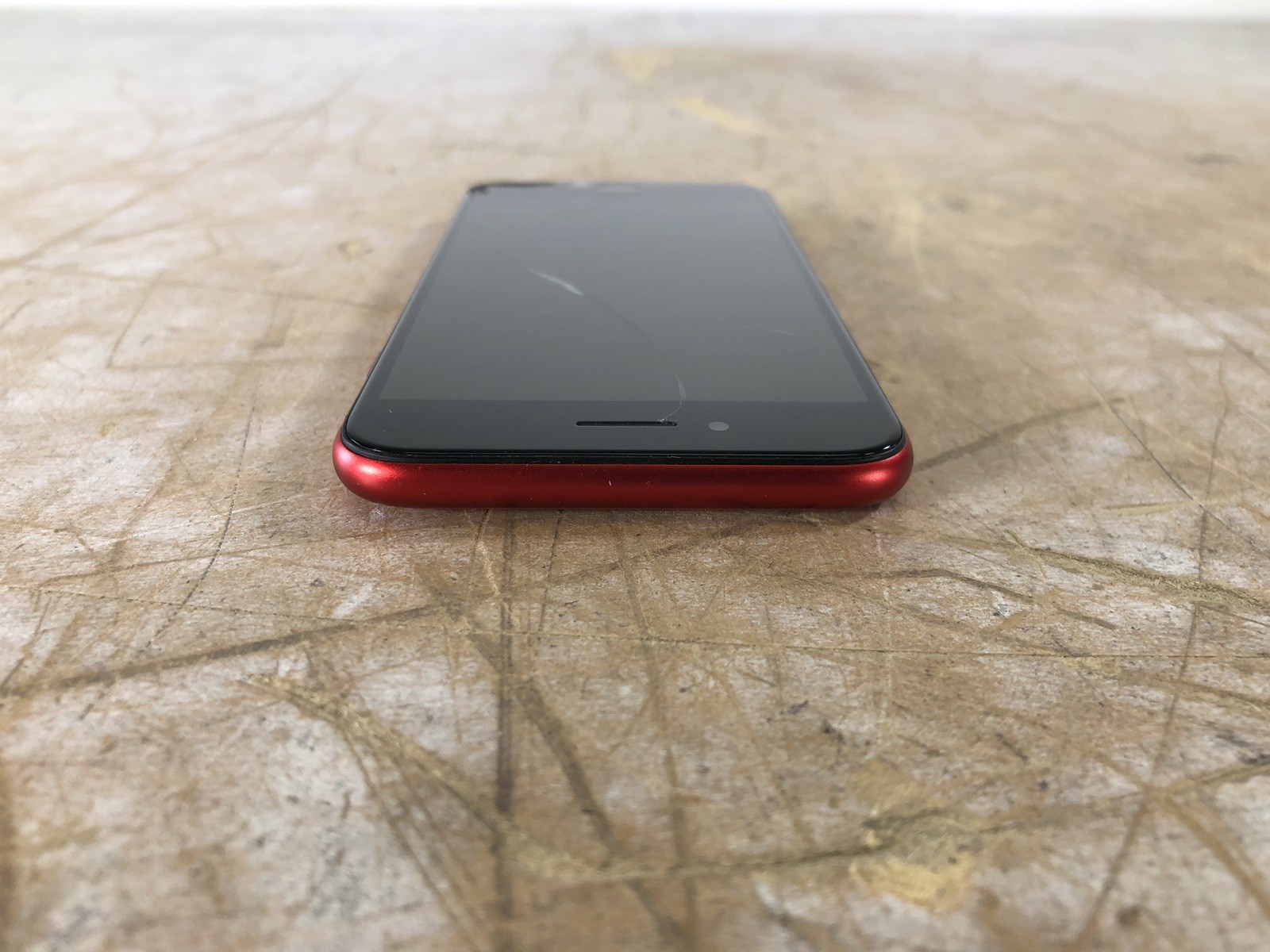 APPLE IPHONE SE 2ND GEN (A2275) RED – 64GB – UNLOCKED – (FOR PARTS)