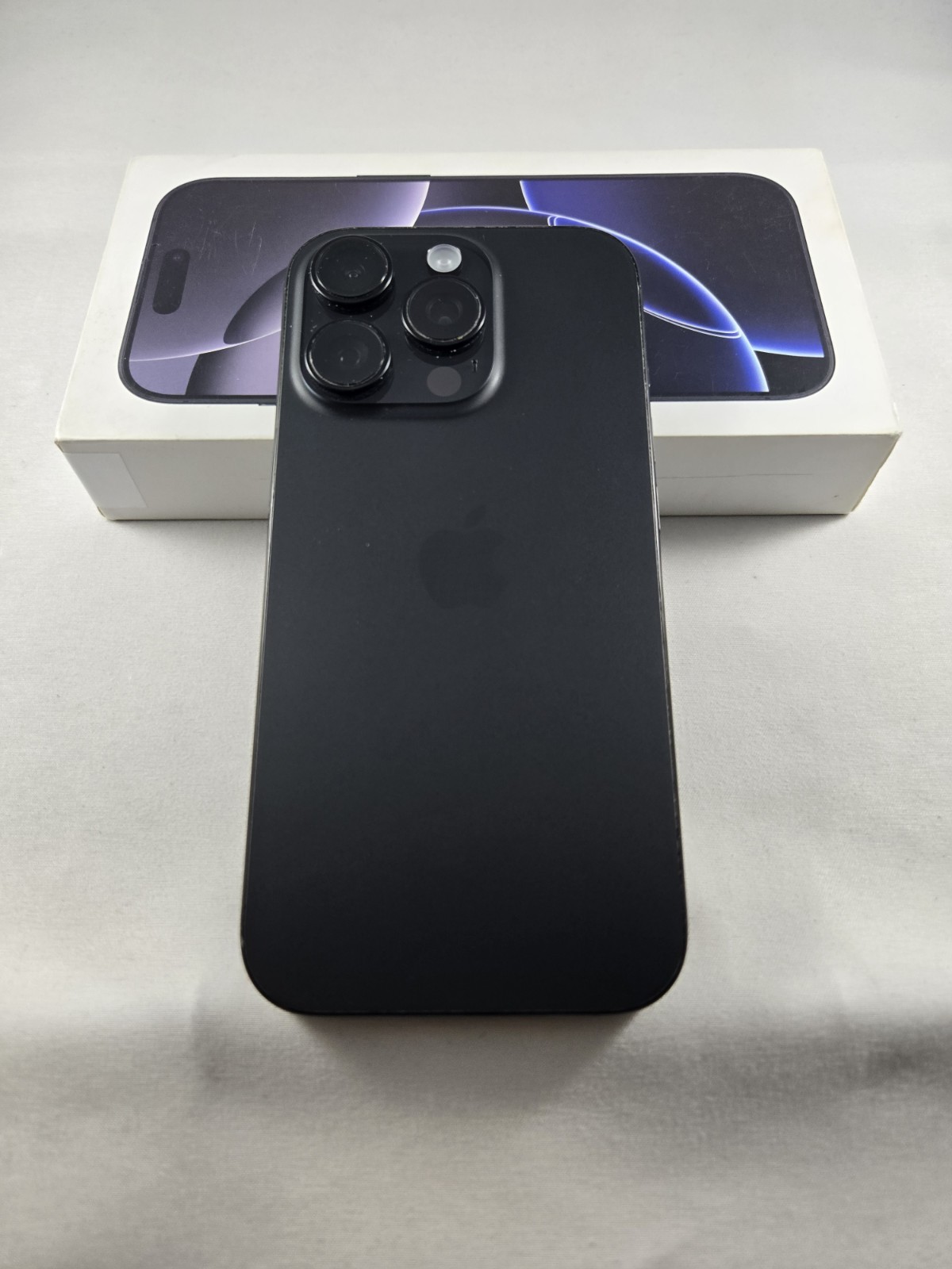 Apple iPhone 16 Pro A3083 Boost Only 128GB Black Titanium