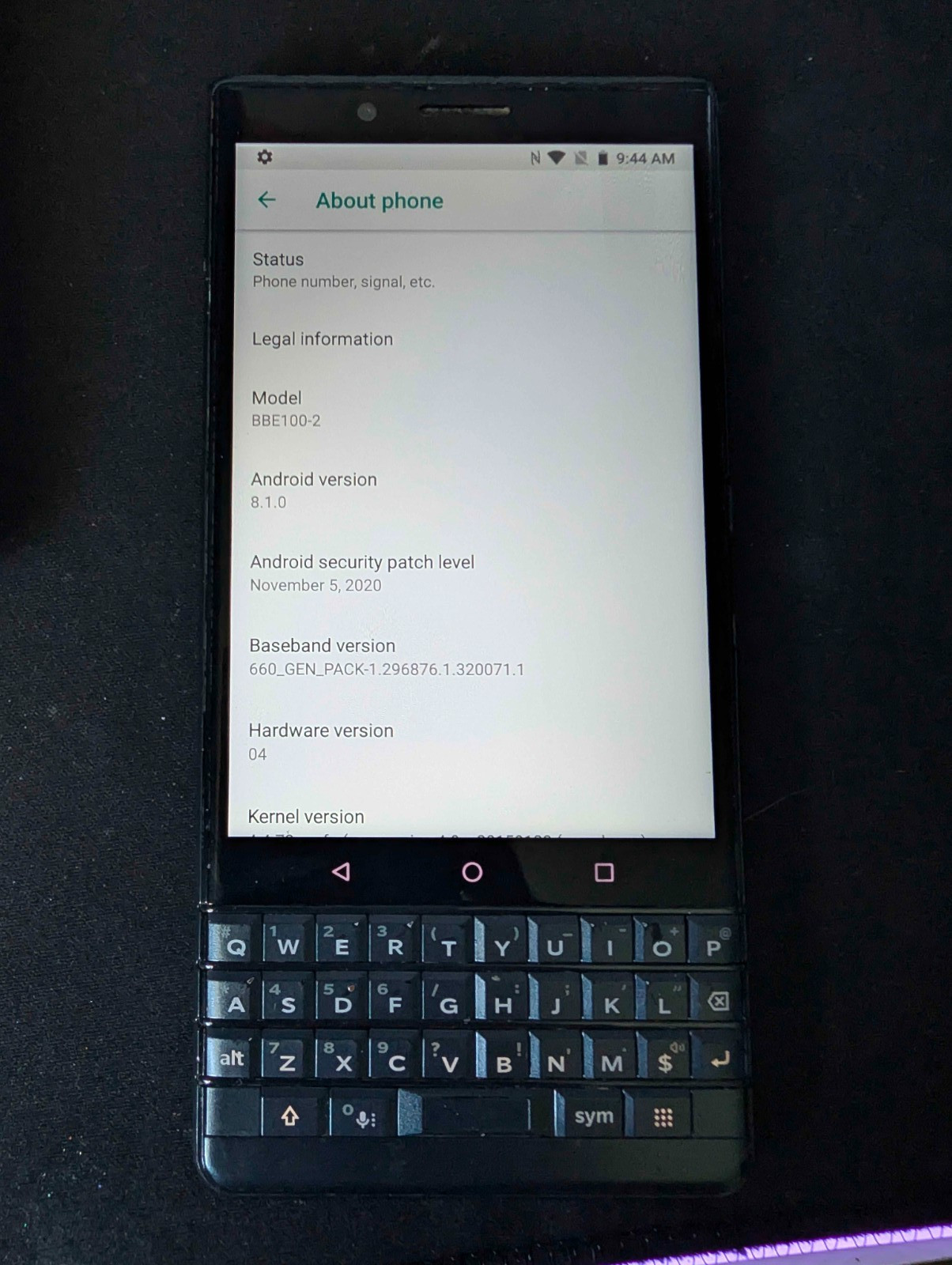 BlackBerry Key2 LE – 32GB – Black (BBE100-2) Smartphone