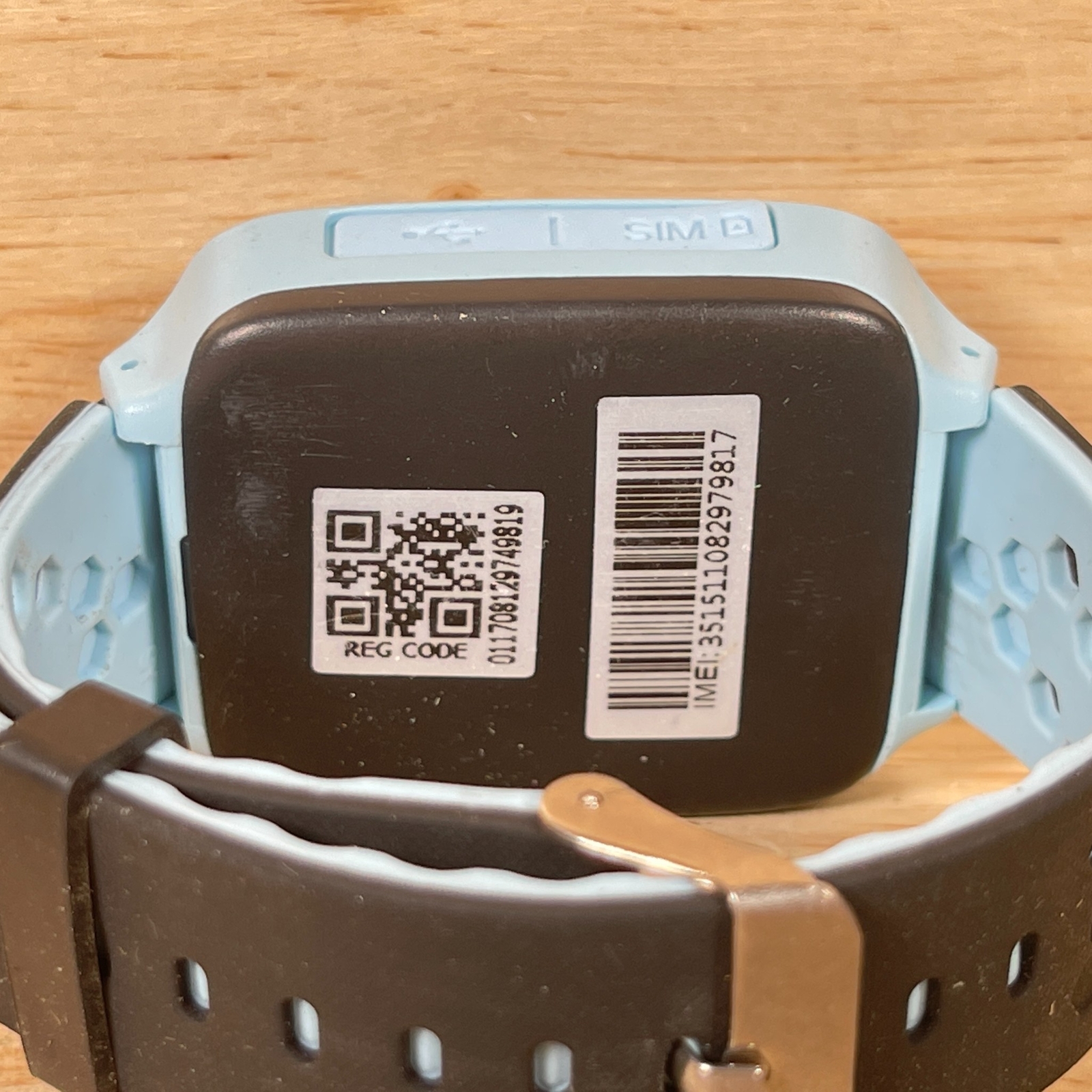 Kids Blue TouchScreen Single-Core GPS Tracker Smartwatch With Camera Lighting