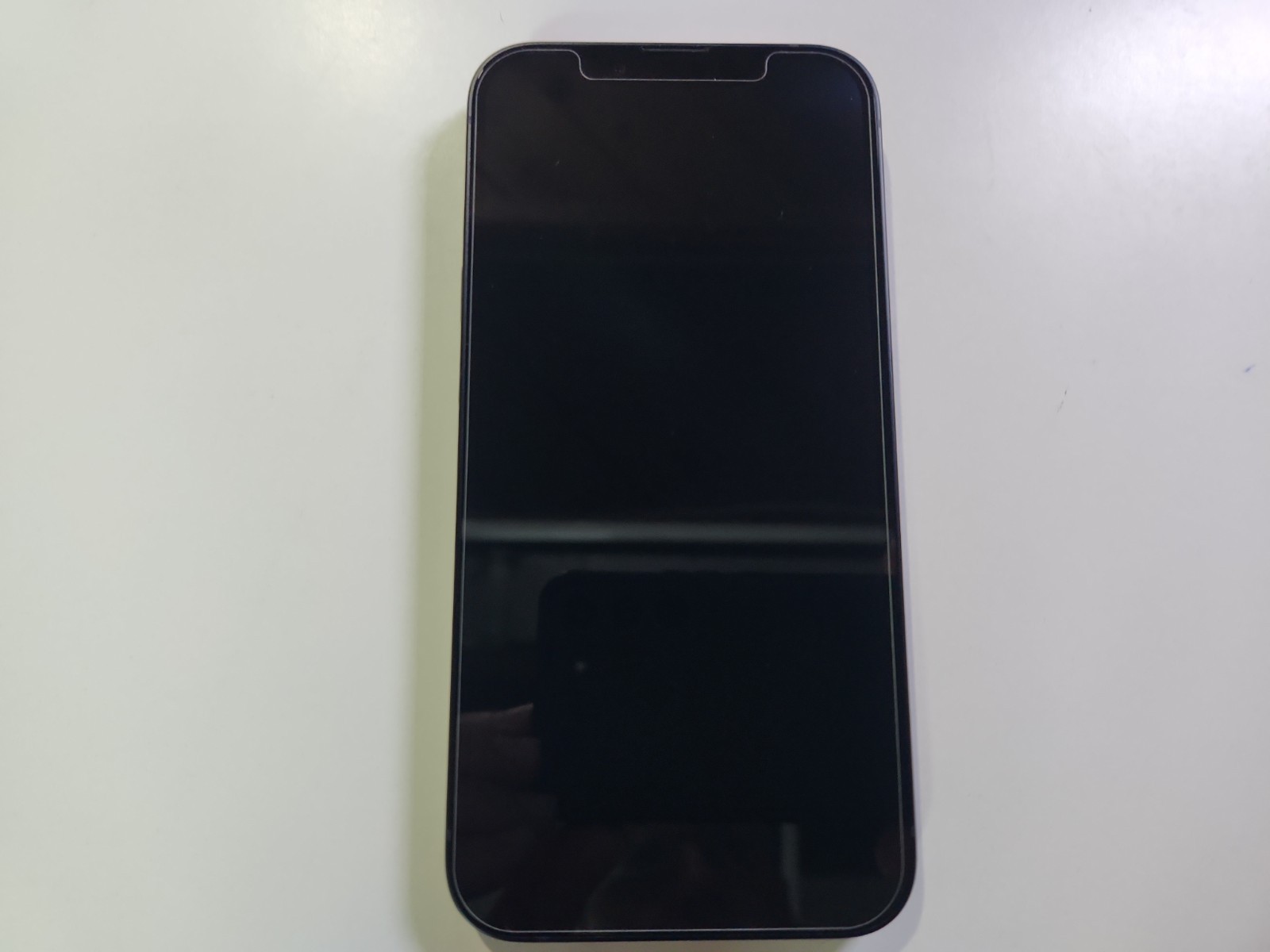 Apple iPhone 13 5G A2482 128GB CRICKET Clean IMEI BH= 100% charged 2 times