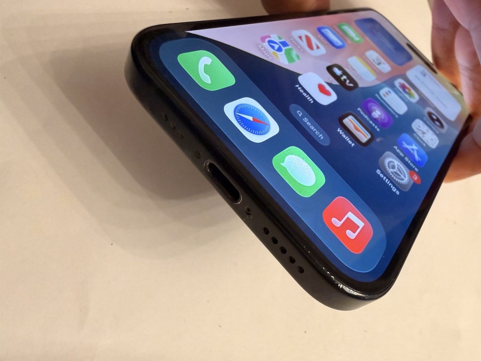 Apple iPhone 15 – 256 GB – Black (Unlocked) Fair – A2846