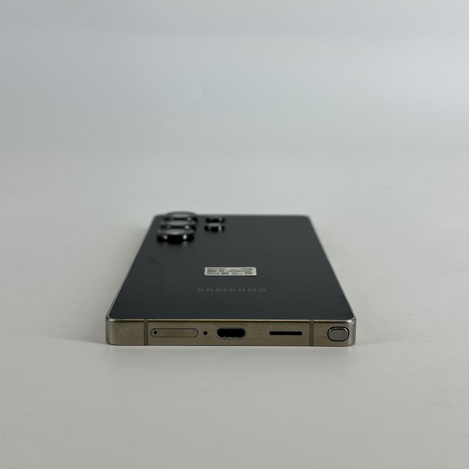 Samsung Galaxy S25 Ultra Black 256GB AT&T – 12GB RAM – Very Good