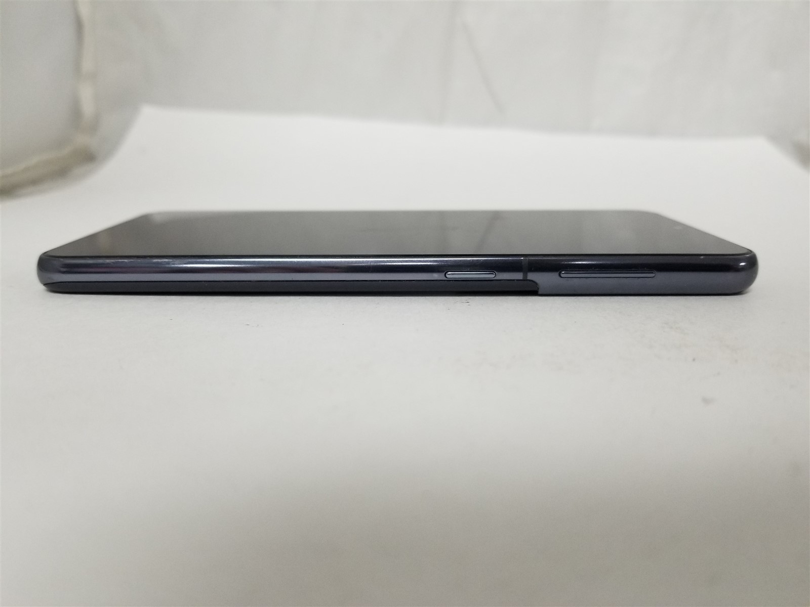 Samsung Galaxy S21 128GB Gray SM-G991U (Unlocked) Discounted zW2469