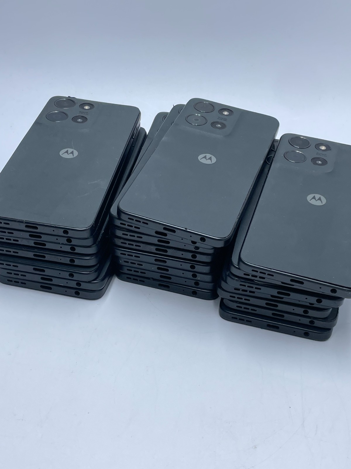LOT of 22 Motorola Moto G (2025) 128GB XT2513-1 FOR PARTS ONLY C-49