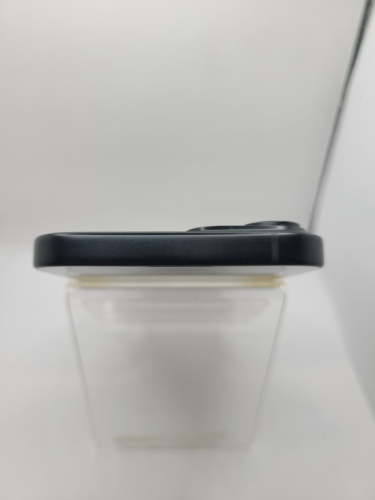 Apple iPhone 15 A2846 AT&T Carrier ONLY Black Titanium 128GB iOS 26.5