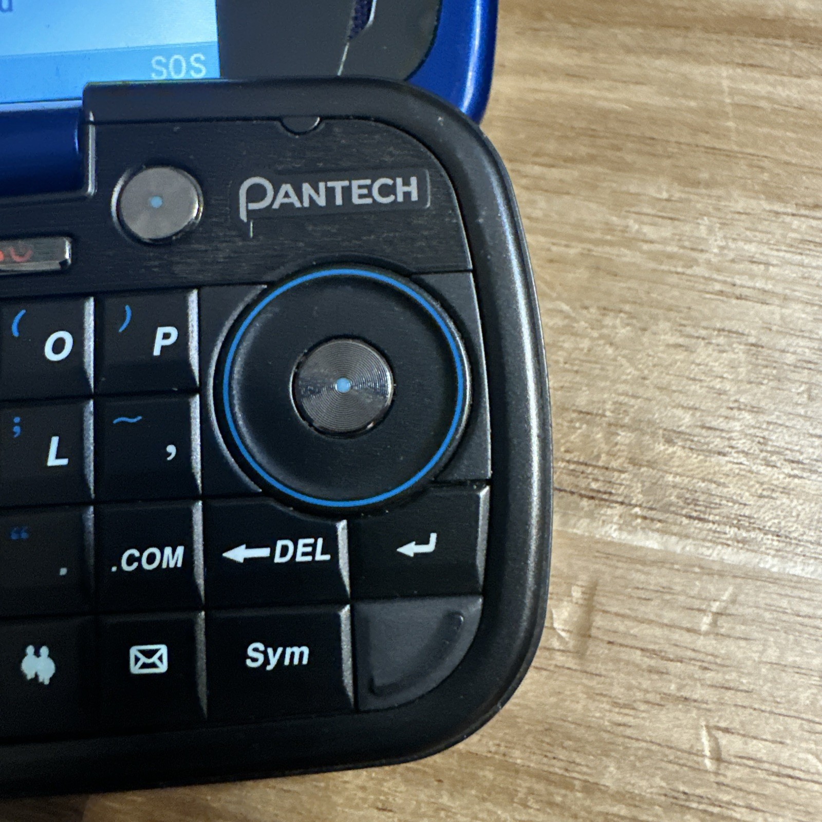 Pantech Impact P7000 Blue 2.6″ TFT Color Display 2MP AT&T Cellular Slider Phone