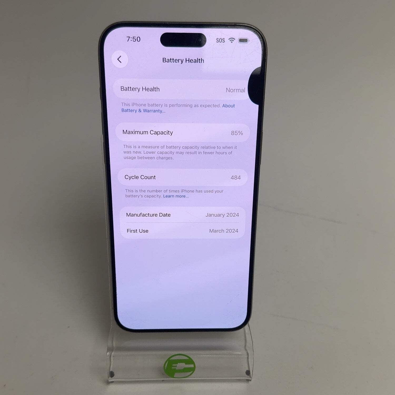 Broken Unlocked Apple iPhone 15 Pro Max 256GB 26.5 MU683LL/A Cracked LCD Spot