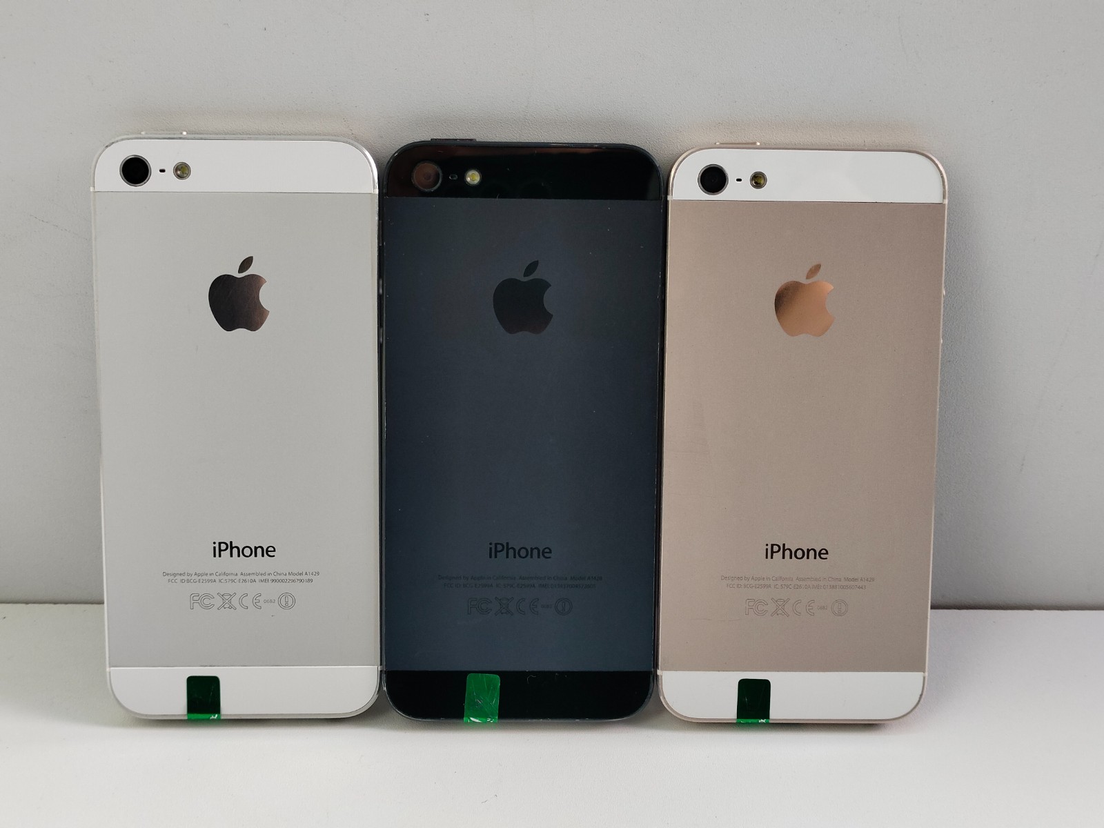 90%N ew Apple iPhone 5/5s/5c 16GB Factory UNlocked Black/White/Gold Good
