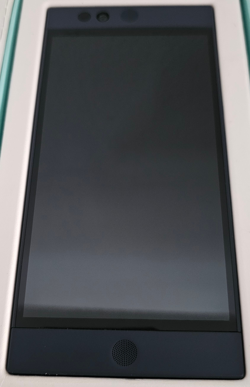 Robin by Nextbit Black Smartphone 32GB, 3GB RAM Unlocked Brand New phone in Box
