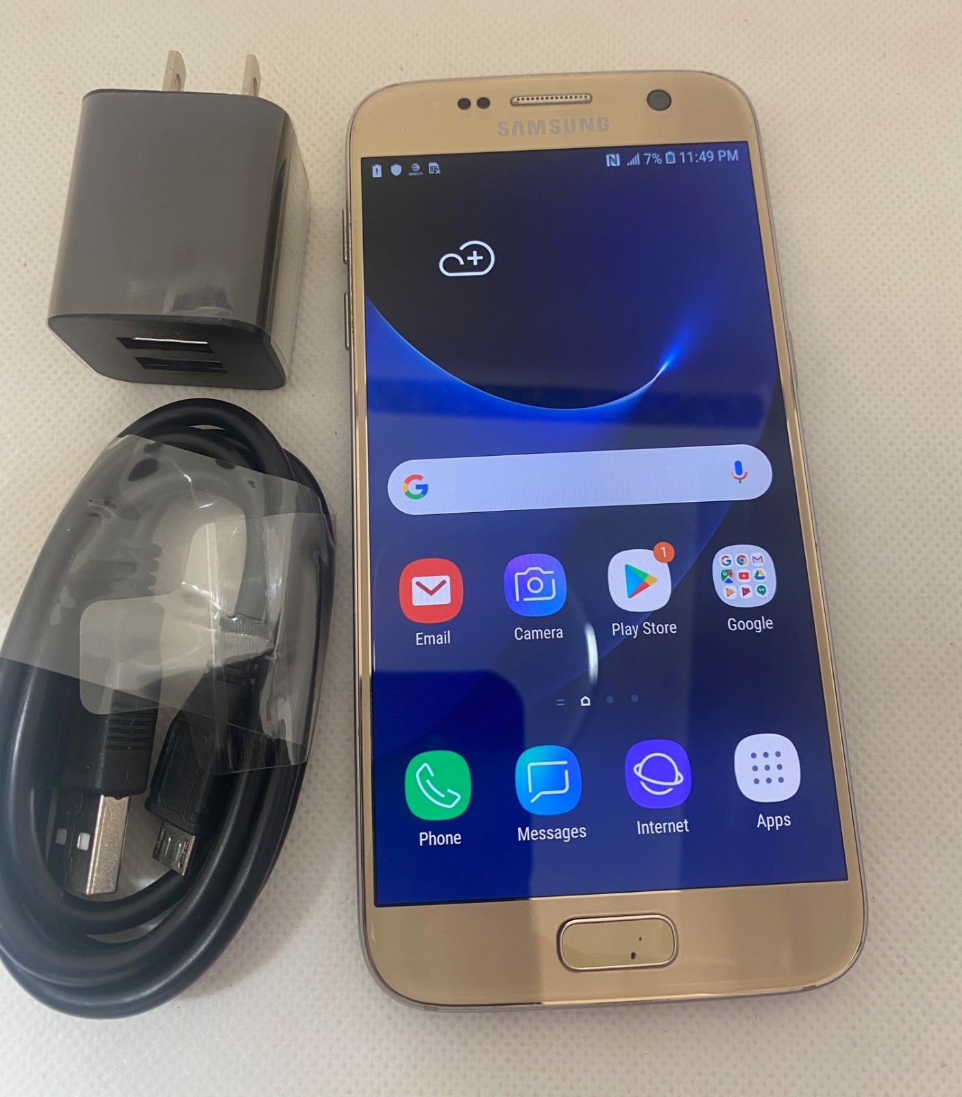 Samsung Galaxy S7 (G930a) – At&t GSM Unlocked – 32GB – Gold – USED