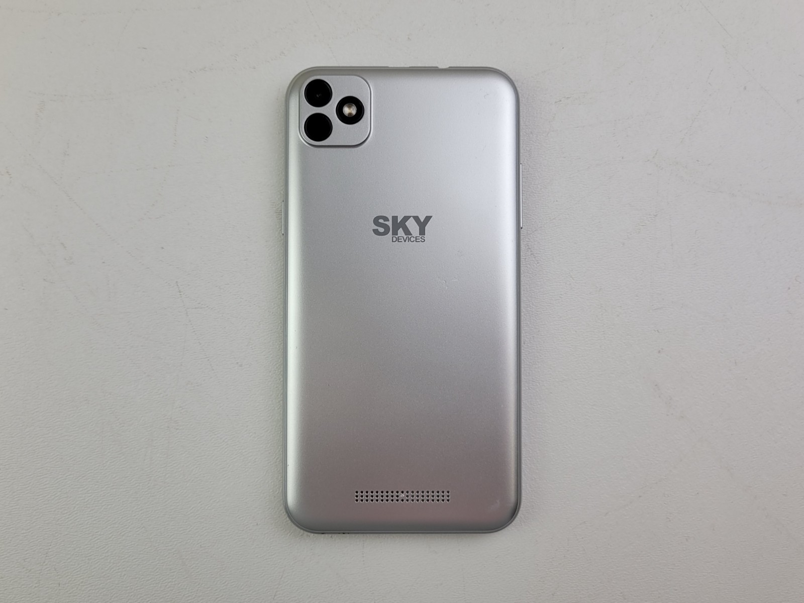 SKY Devices Elite D5Max – 16GB – (GSM Unlocked) Dual SIM Smartphone – H5309