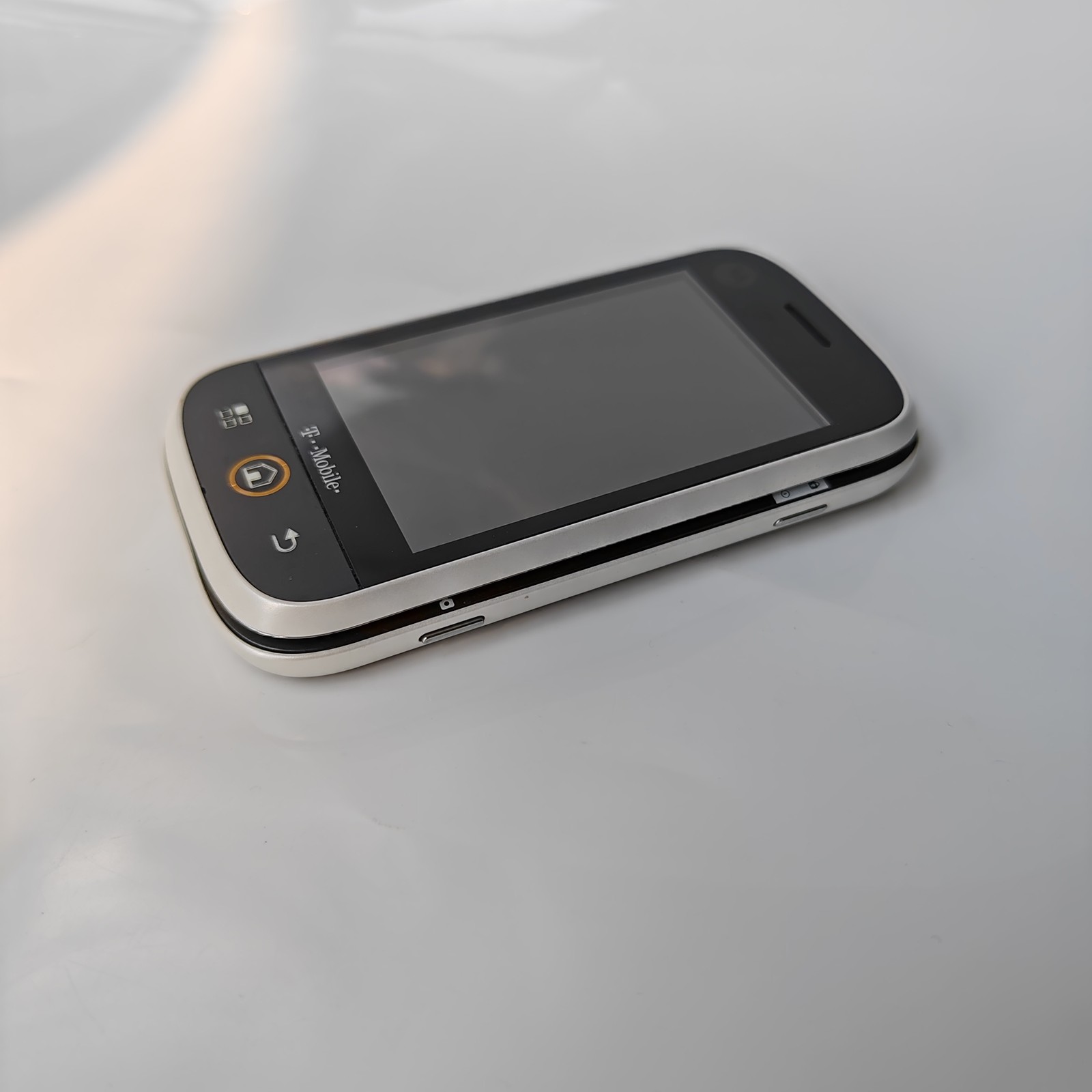 Motorola MB200 512MB Unlocked slider phone 3G Good Quality